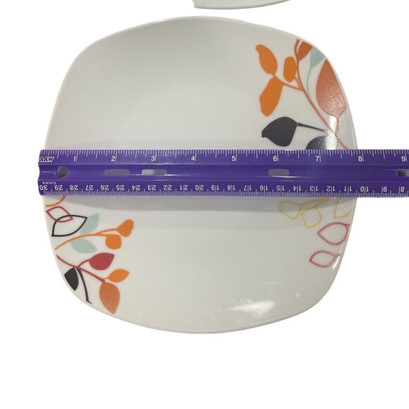 Tabletops Gallery Brooke Porcelain Plates - Set Of 4 Dishwasher & Microwave Safe - Picture 2 of 3